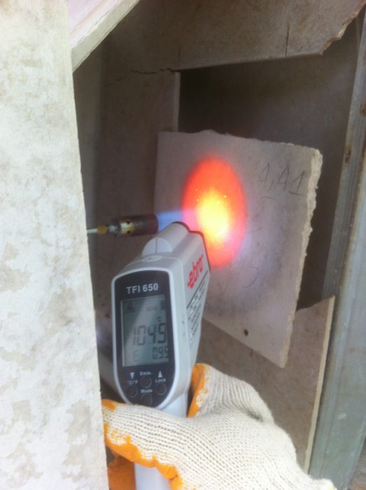 Test vách ngăn chống cháy bằng tấm Duraflex Vĩnh Tường.